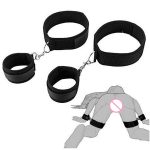 Menottes réglables pour poignets de bondage sexuel pour femmes avec sangles de jambe