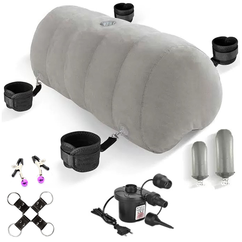 mobilier sexuel pour faire l'amour avec menottes